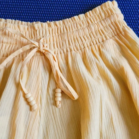 NWT Ann Taylor LOFT Yellow Skirt - Size Small - Picture 2 of 4